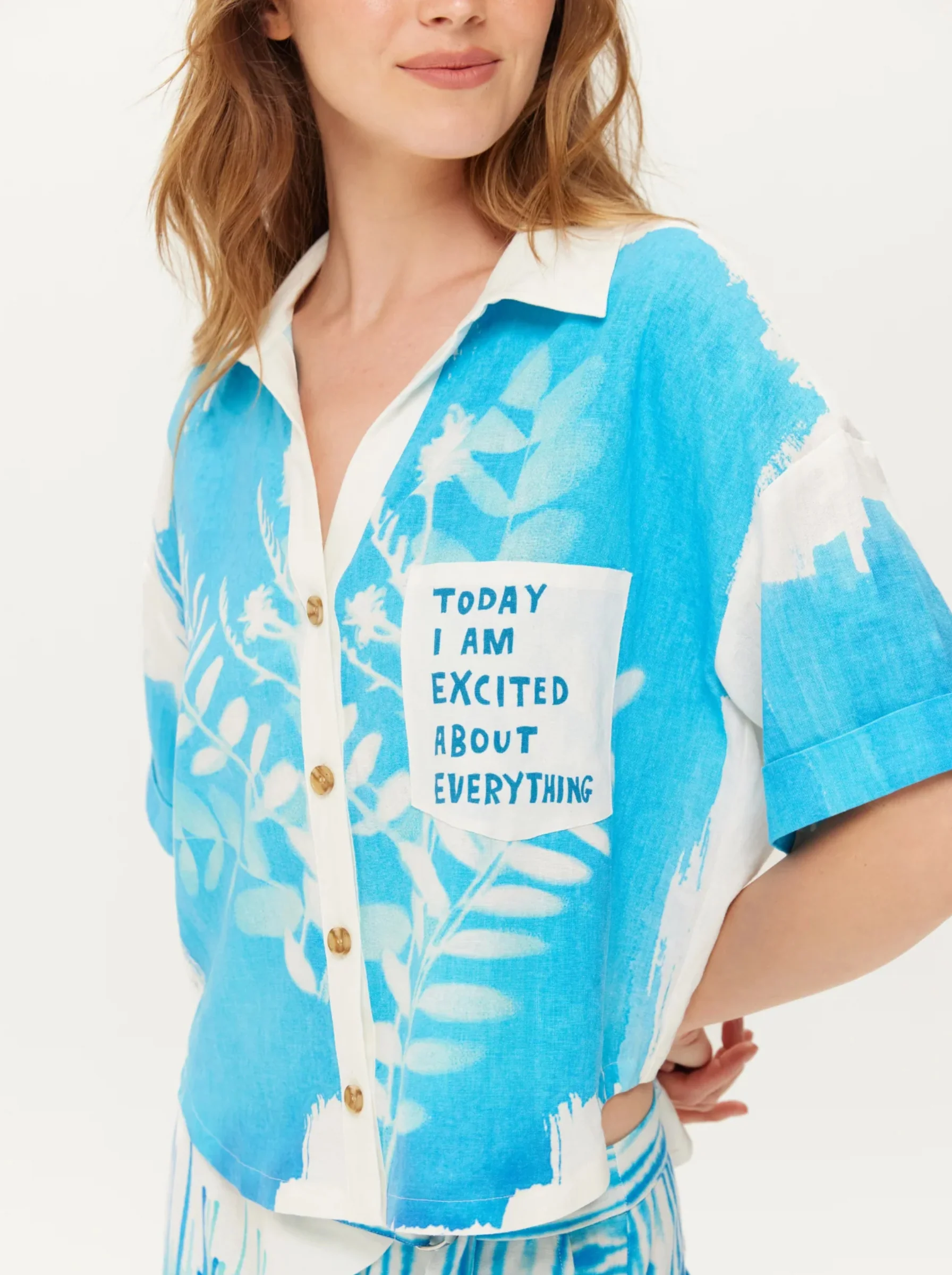 Aria Cropped Shirt - Image 4