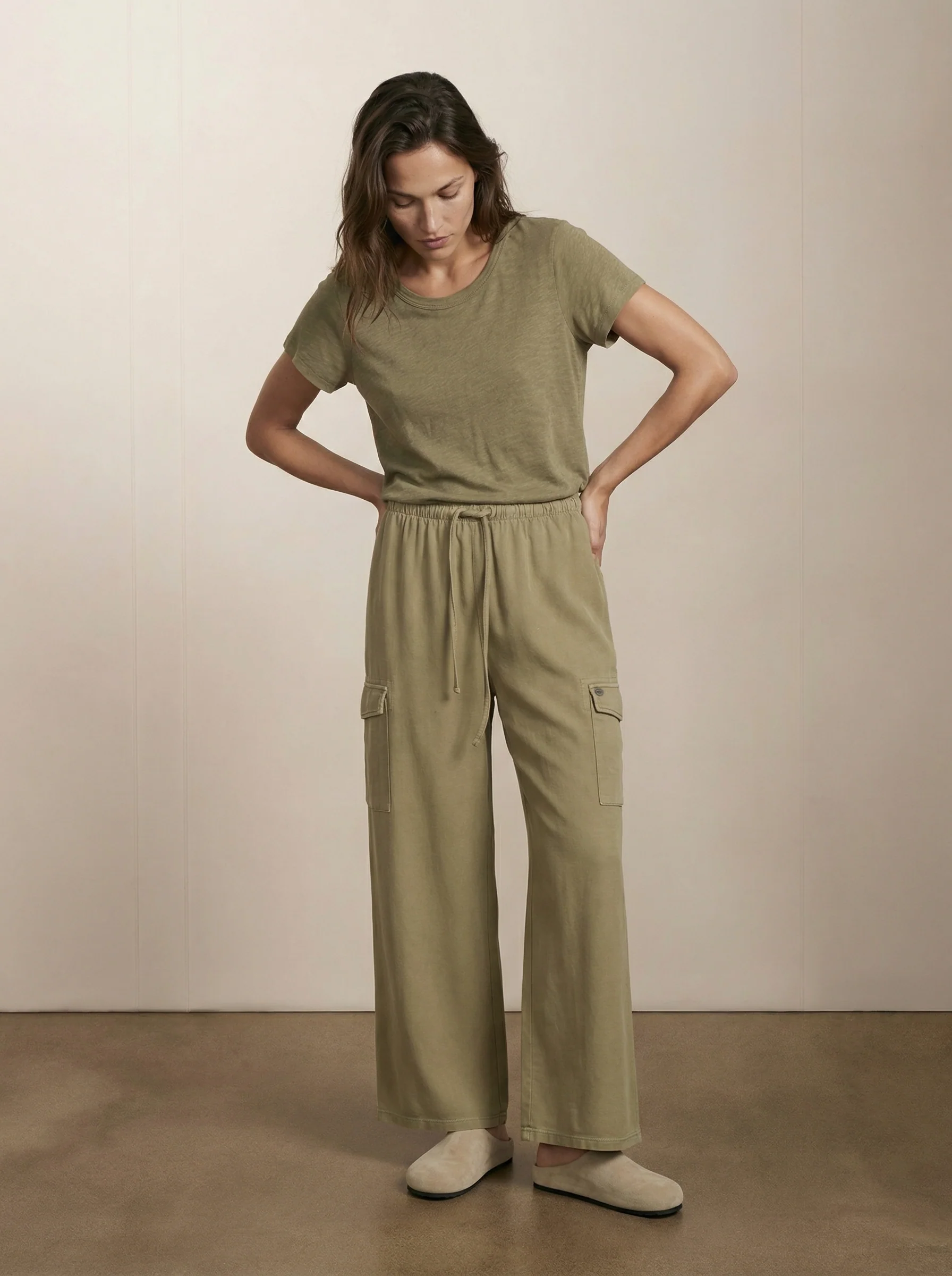 Basic Nikki T-shirt - Image 4