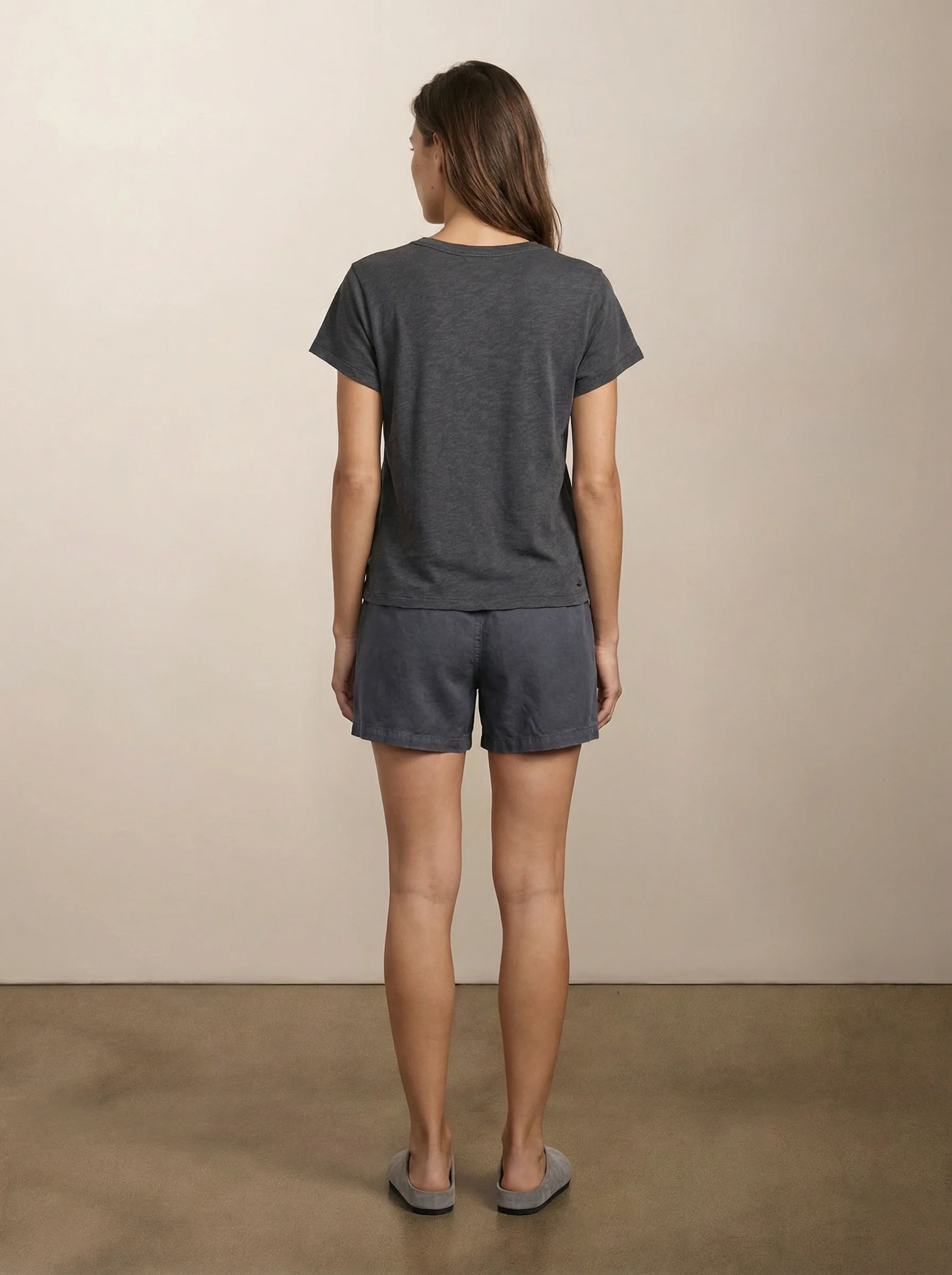 Basic Nikki T-shirt - Image 4