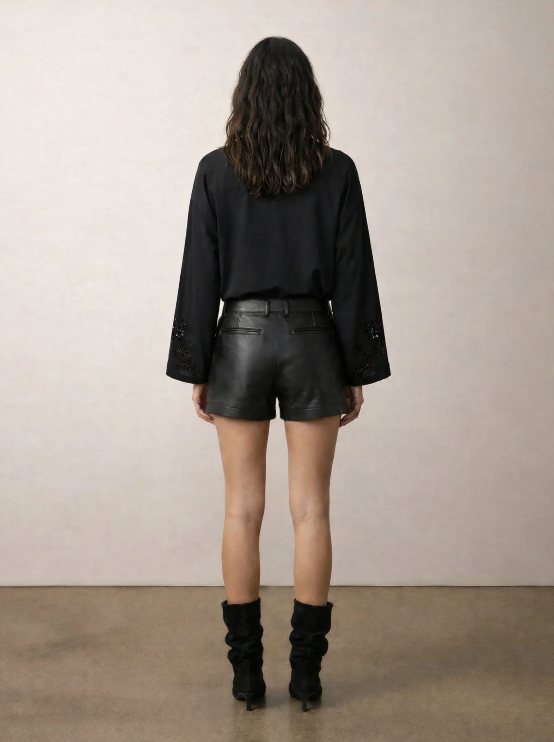 Button-down shirt with a combination of fabrics - Image 4