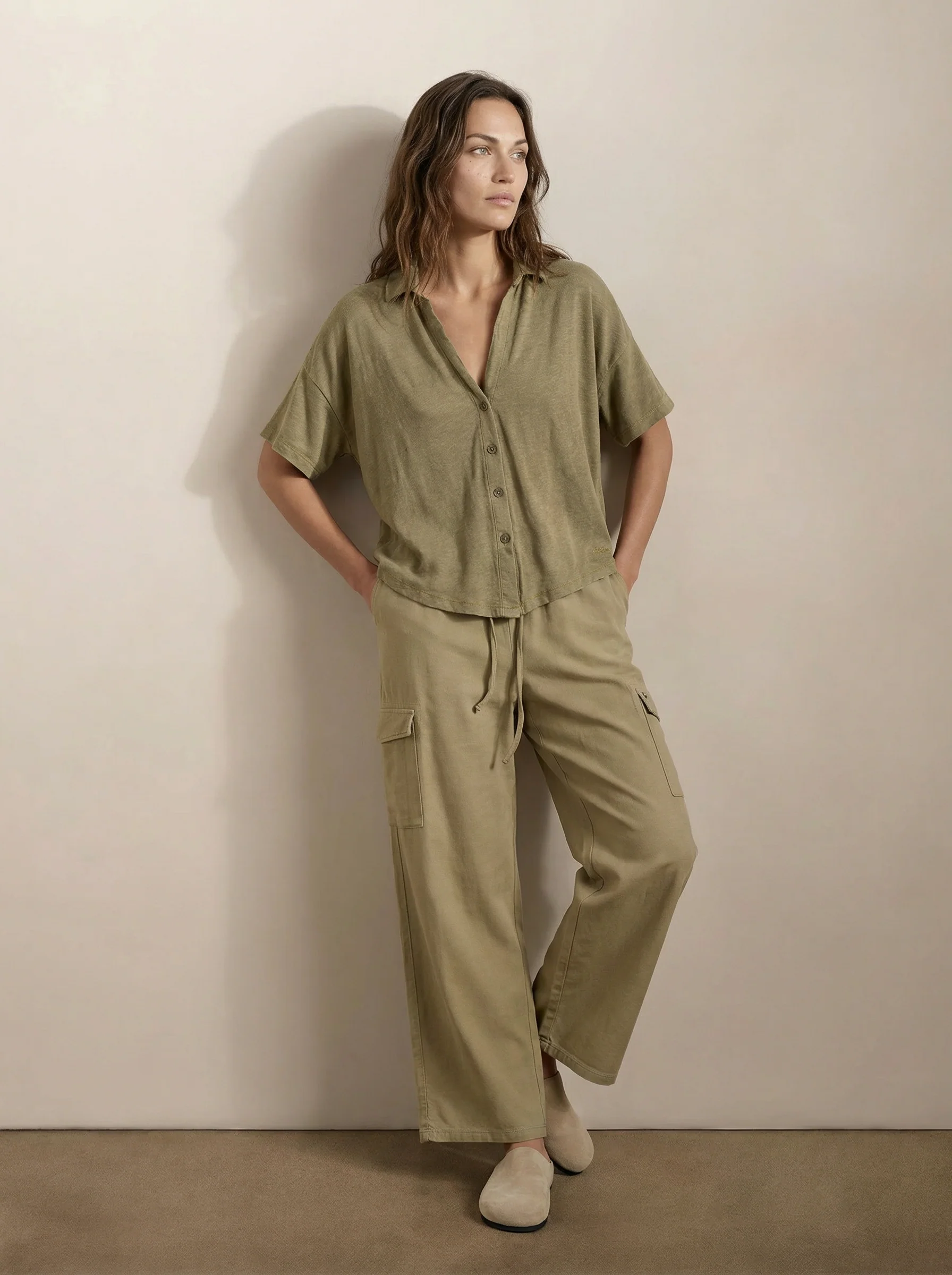 Button-down T-shirt - Image 4