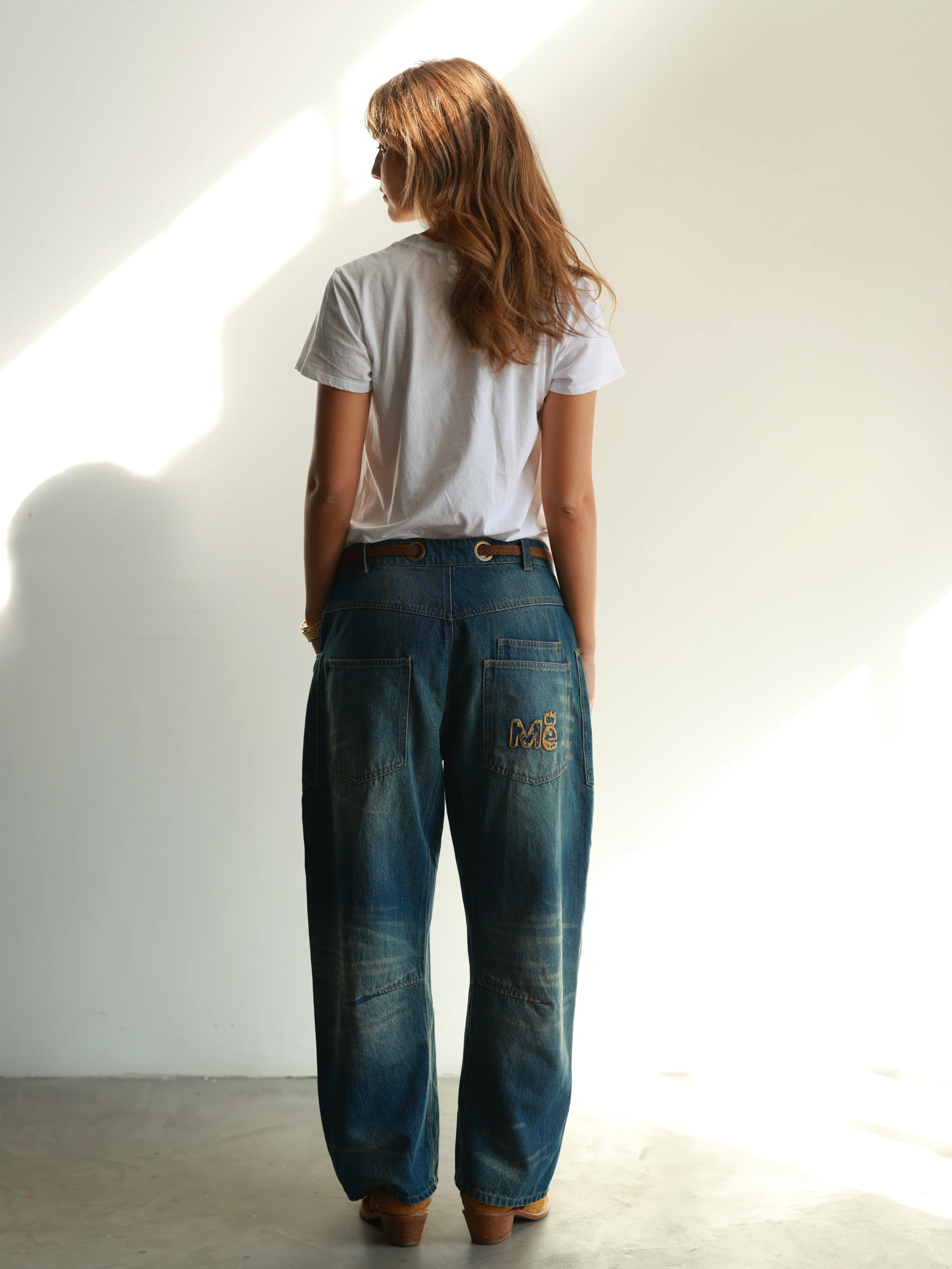 Juno Tapered Leg Jeans & Rope Belt - Image 4