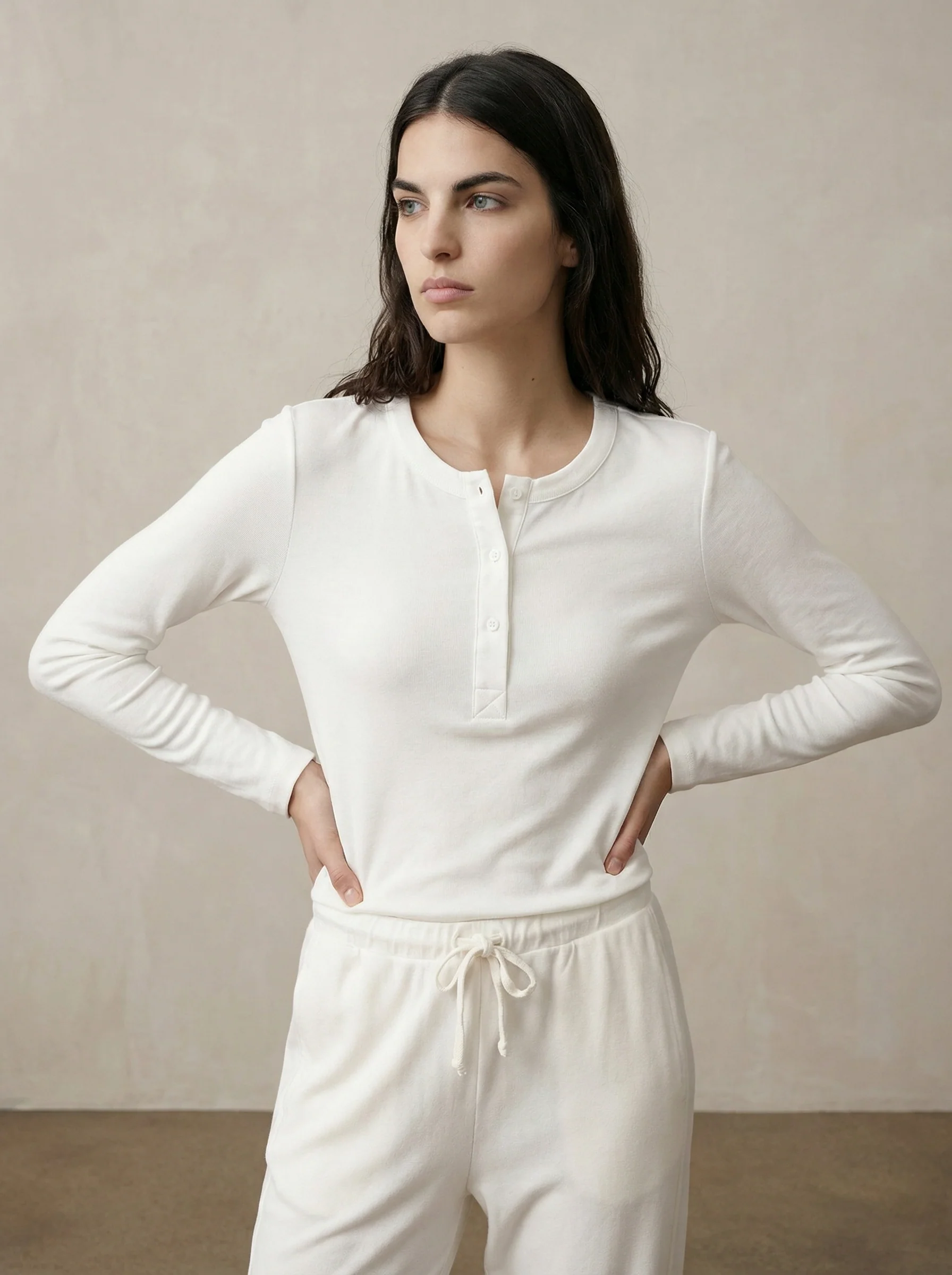Slab T-shirt with button combination