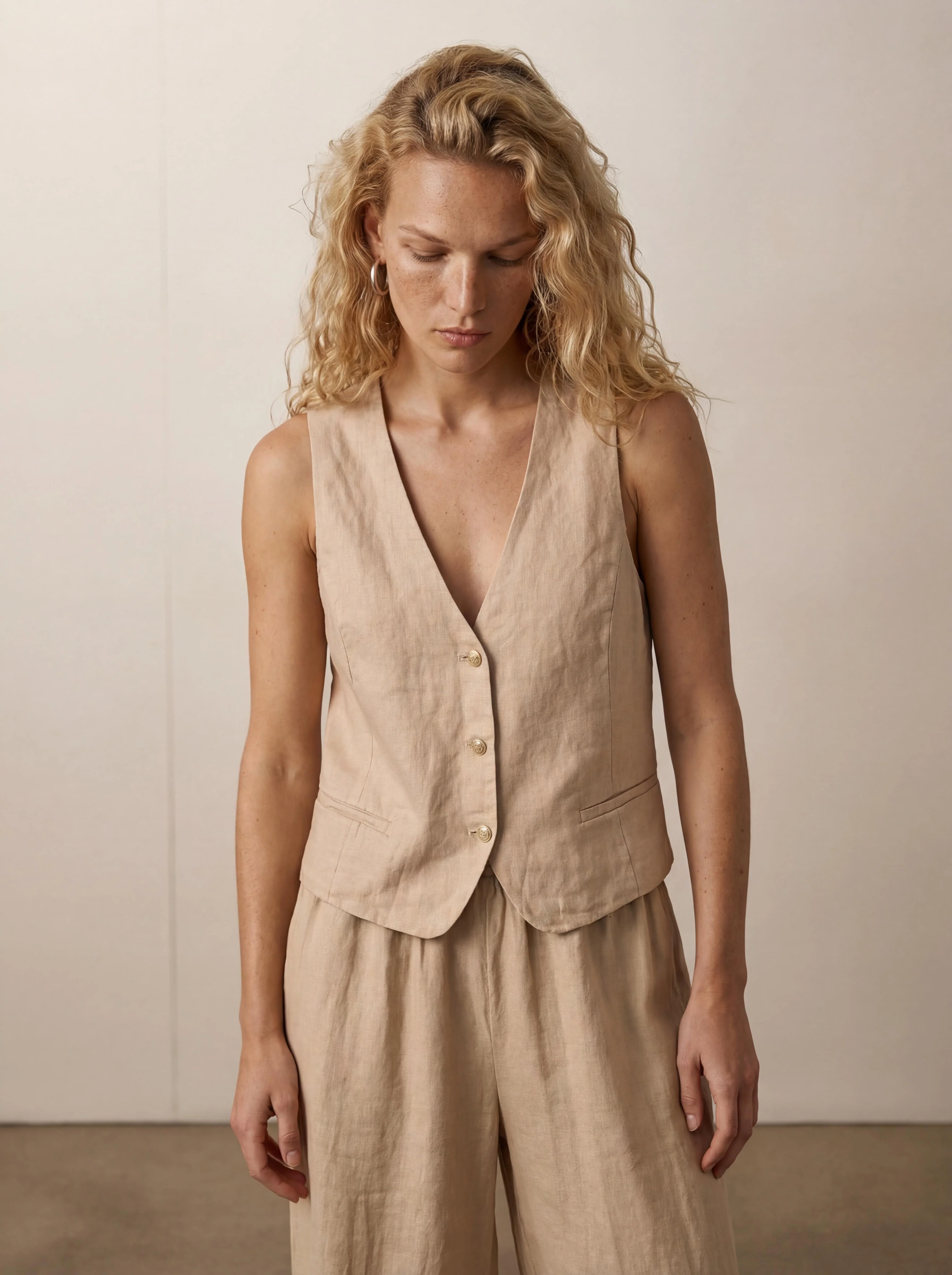 Tailored linen vest - Image 2