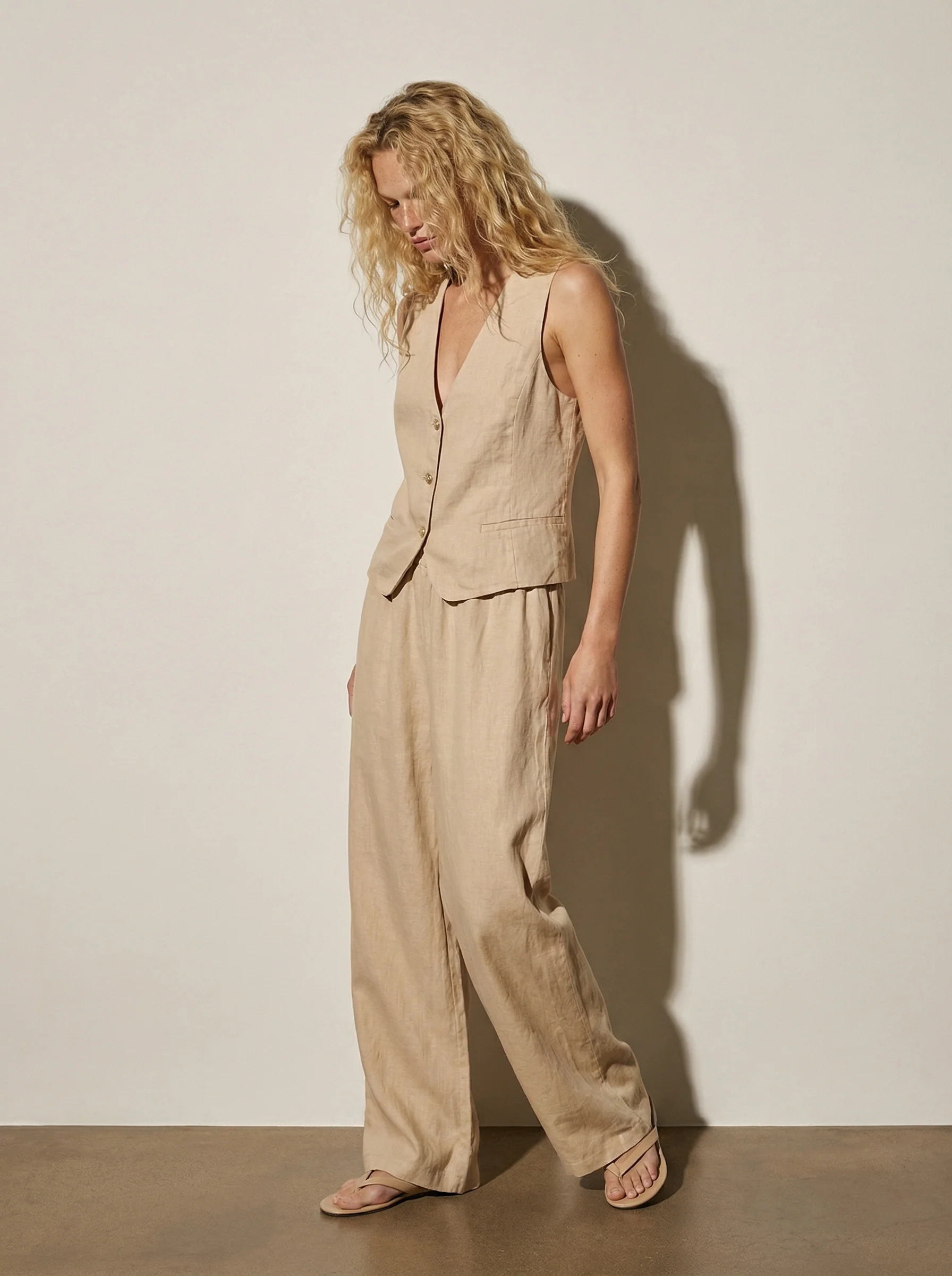 Tailored linen vest - Image 4