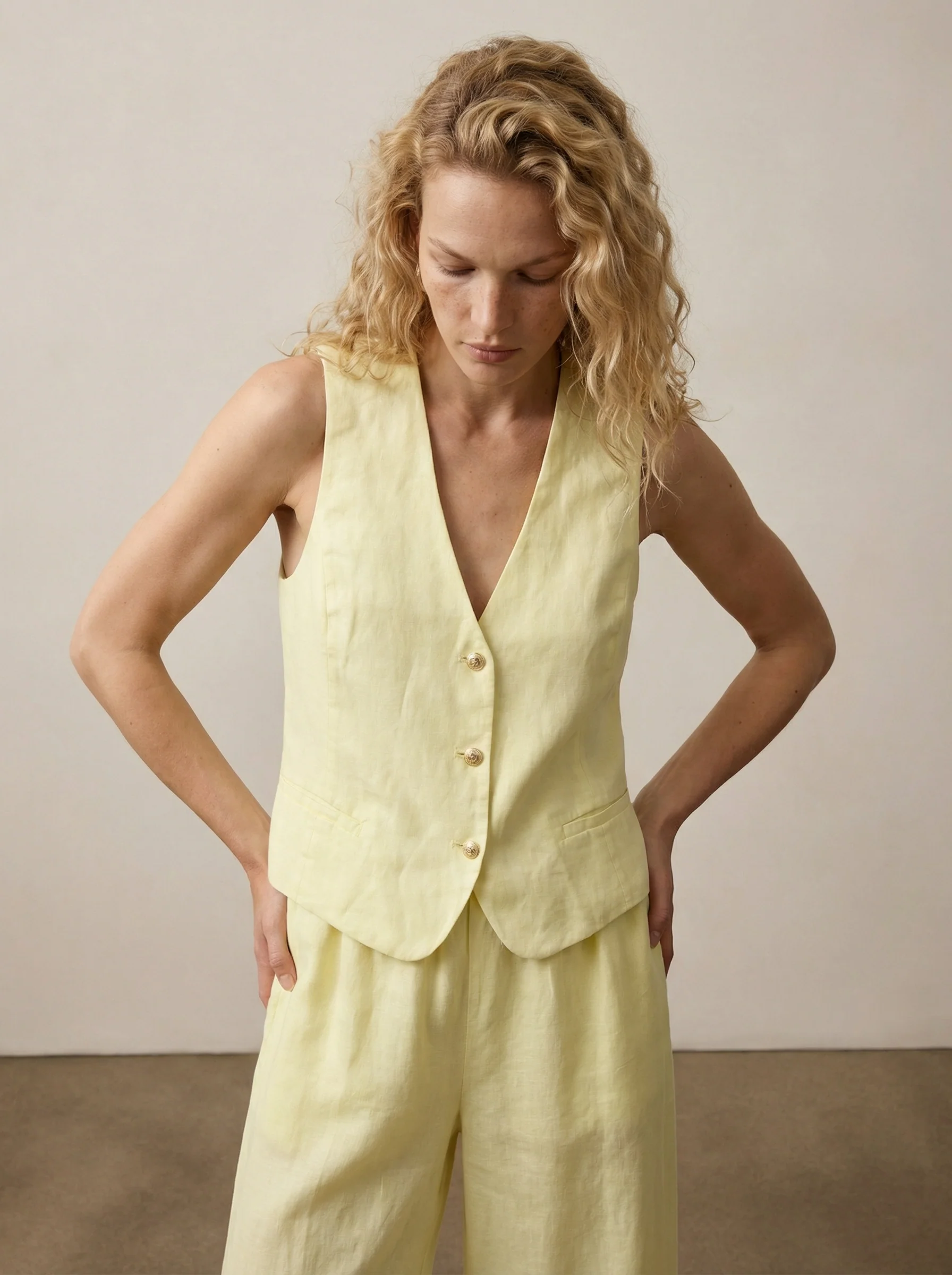 Tailored linen vest - Image 3