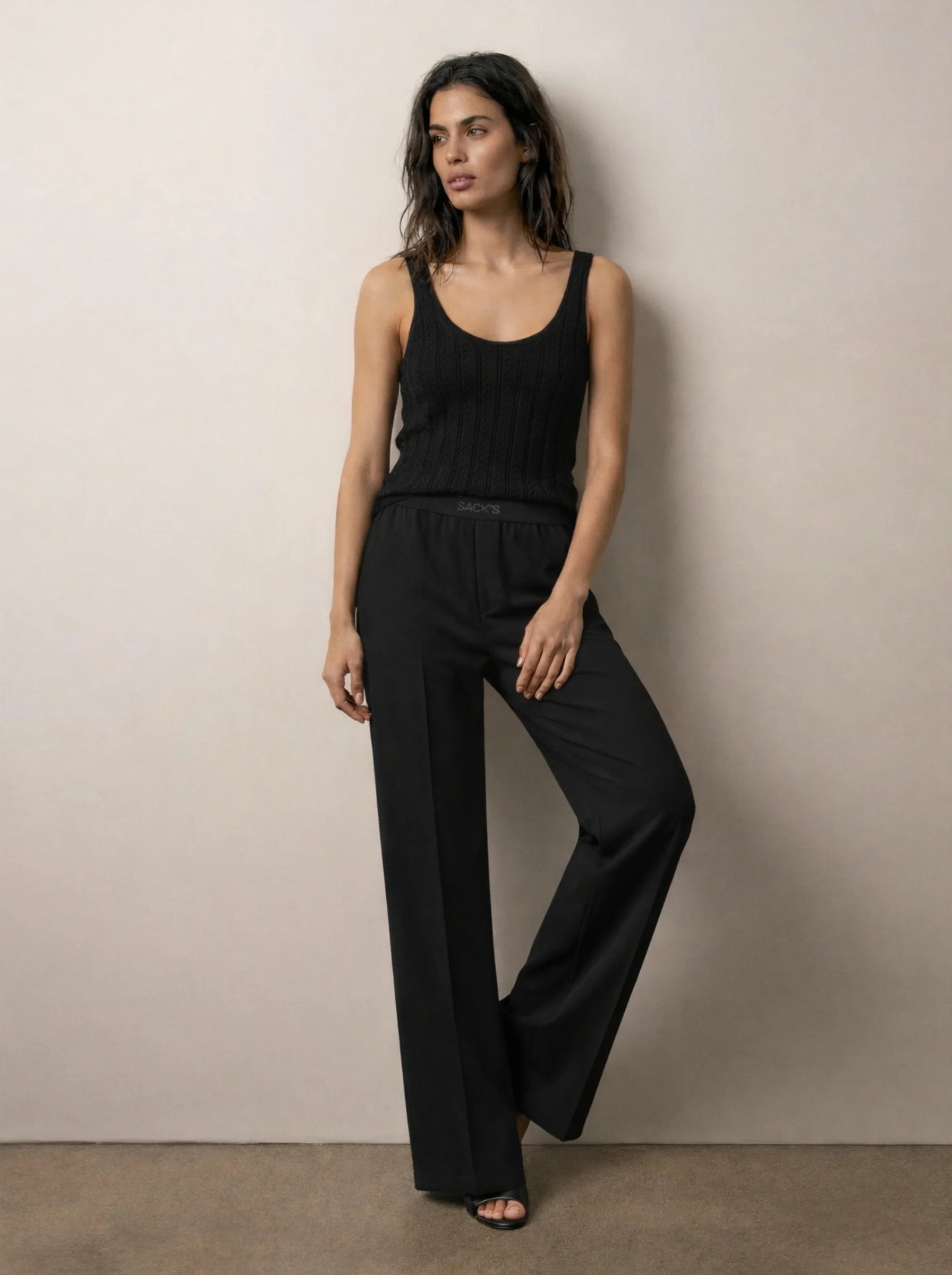 Tailored pants with side pockets - Image 3