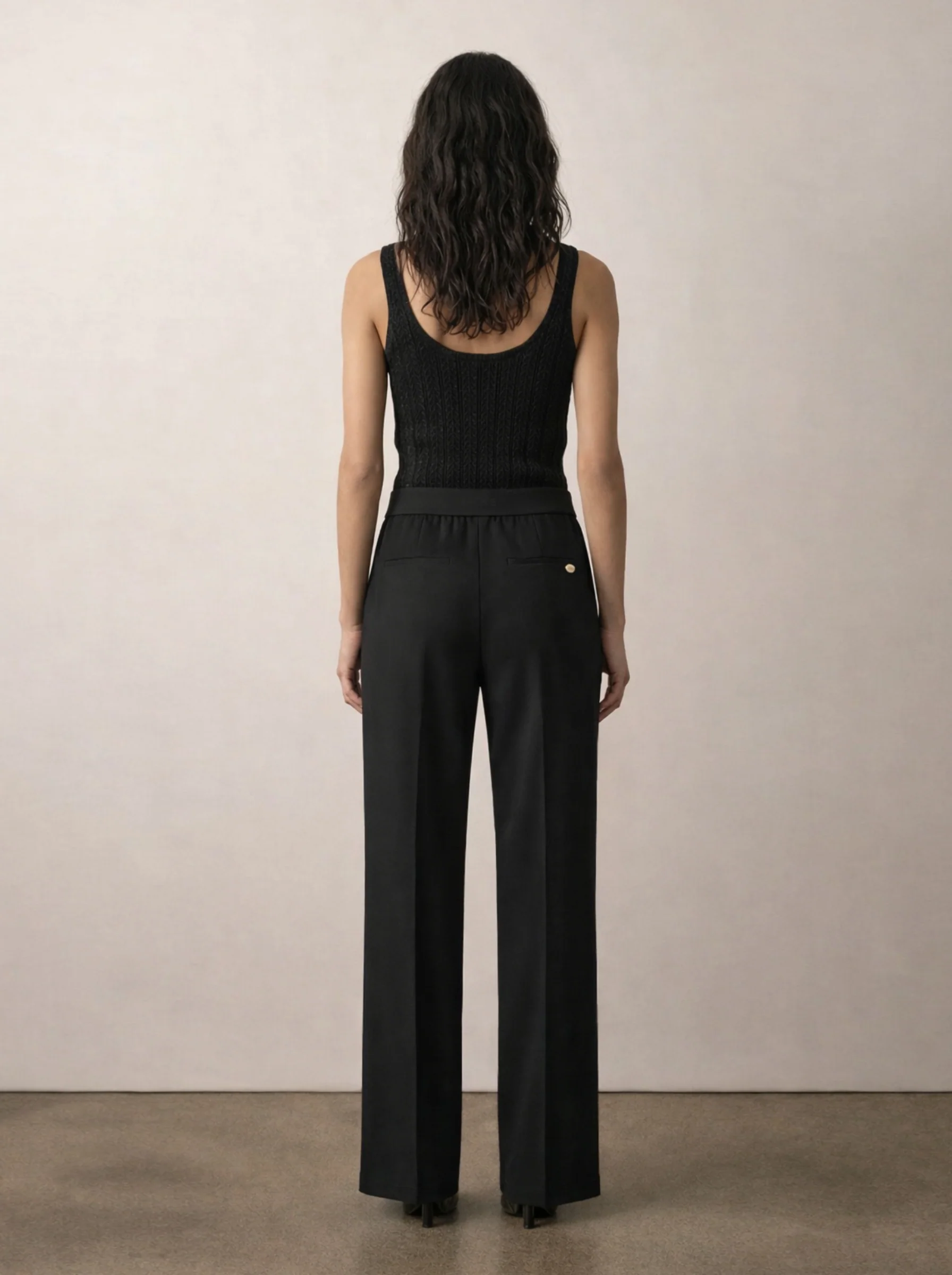 Tailored pants with side pockets - Image 4