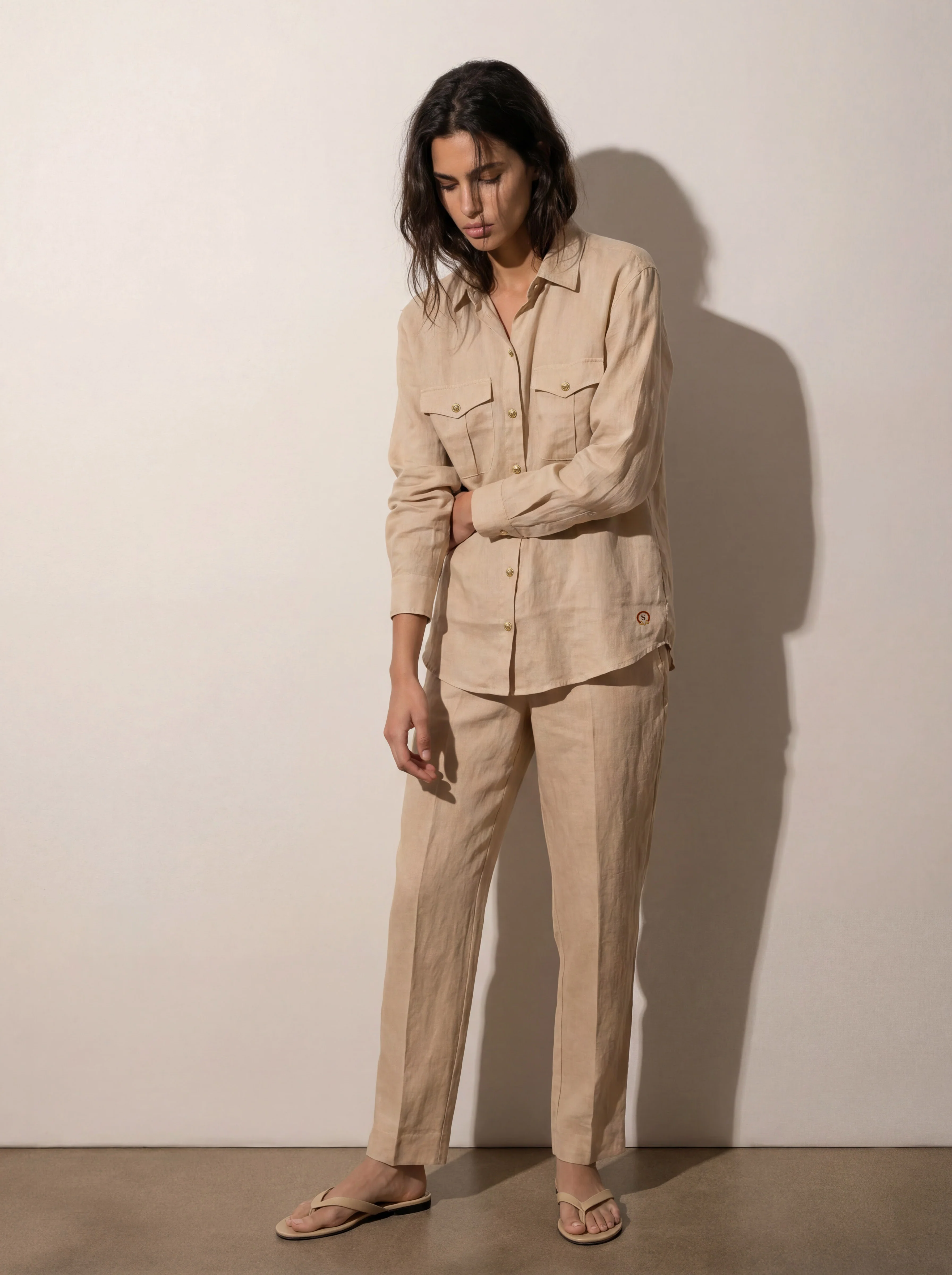 Utility linen shirt with pockets - Image 3